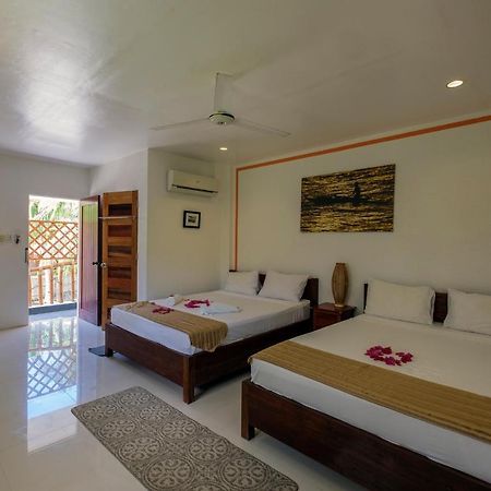 Evolution Dive And Beach Resort Malapascua Buitenkant foto